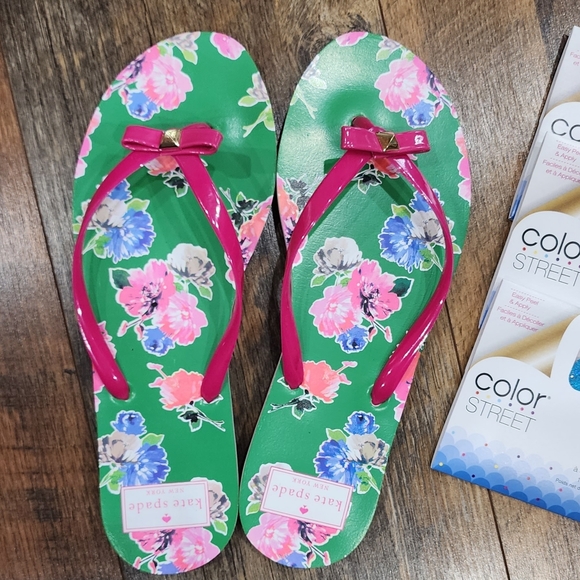 kate spade Shoes Kate Spade Flip Flops Poshmark